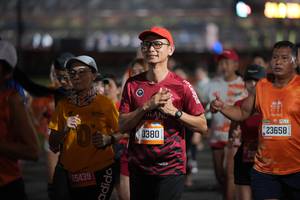 BIB: 25439, 0380, 23658
                            <button type="button" onclick="openModal(21019058)" class="btn btn-primary btn-sm float-right btn-popup" data-toggle="modal" data-target=".modal-high-quality">
                        <i class="fas fa-shopping-cart"></i> Add to Cart
                    </button>
                                            <button type="button" onclick="isThisMe(21019058, true)" class="btn btn-success btn-sm float-right btn-popup btn-isme hidden" data-toggle="tooltip" data-placement="bottom" title="นี่คือรูปของคุณใช่ไหม คลิกที่นี่เพื่อเอาเข้าอัลบั้ม">
                        <i class="fas fa-plus"></i> Add to album
                    </button>
                    <button type="button" onclick="isThisMe(21019058, false)" class="btn btn-warning btn-sm float-right btn-popup btn-isnotme hidden">
                        <i class="fas fa-ban"></i> Remove from album
                    </button>